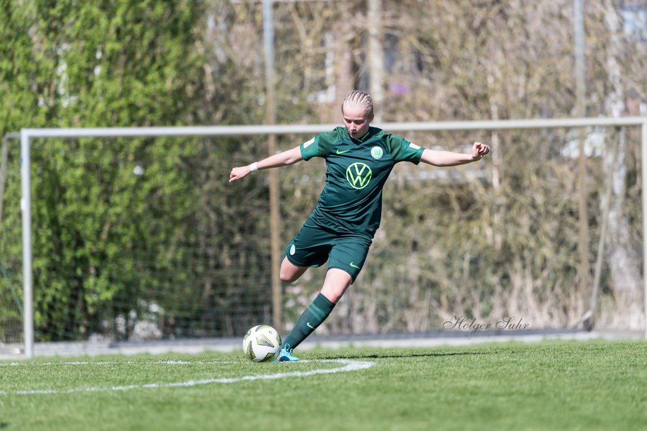 Bild 136 - wBJ Hamburger SV - WfL Wolfsburg : Ergebnis: 2:1